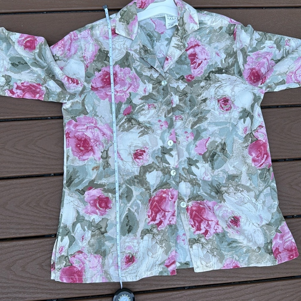 Koret Button Down Flowery Blouse - Picture 7 of 7